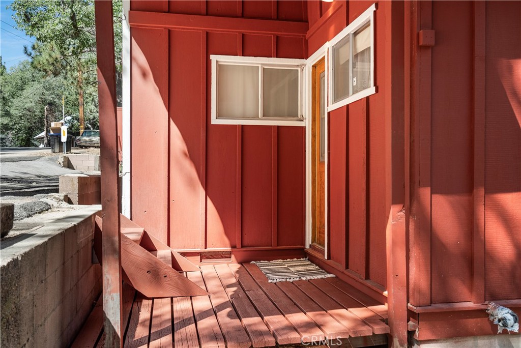 32806 Porcupine Lane