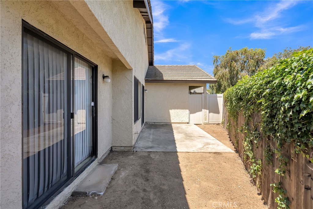 5050 Canyon Crest Drive 6