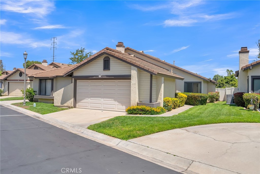 5050 Canyon Crest Drive 6