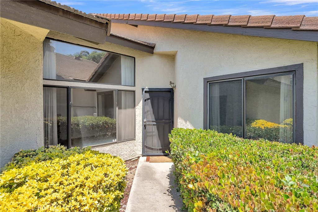 5050 Canyon Crest Drive 6