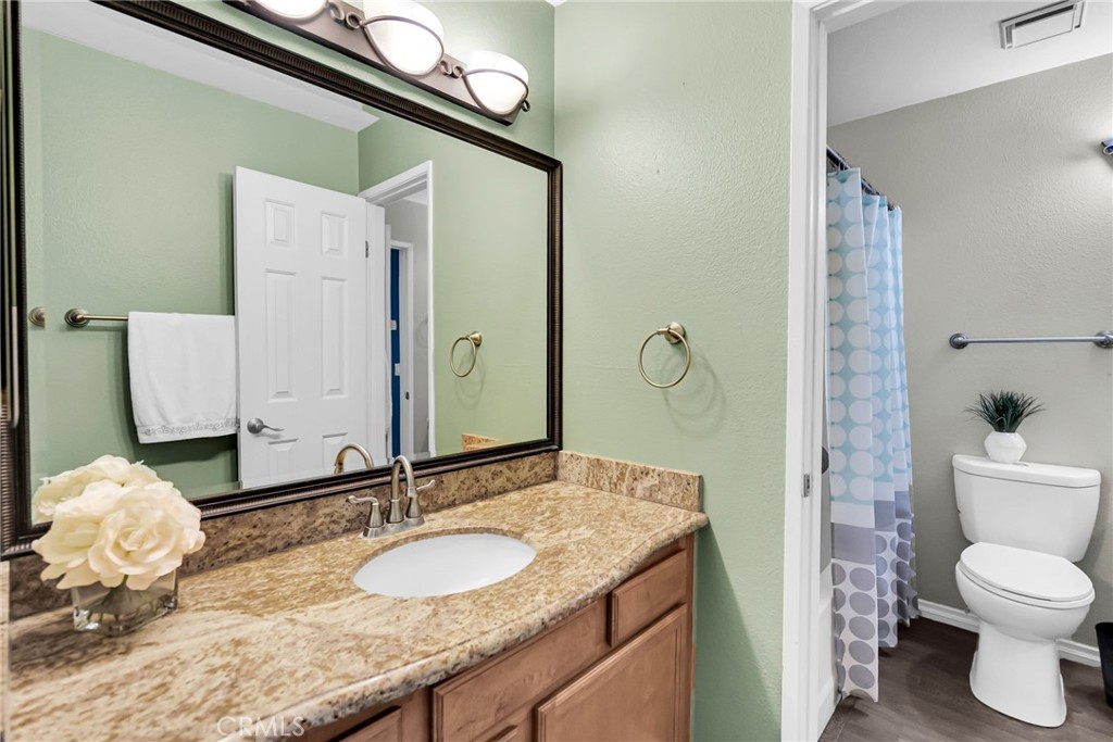 1140 W Blaine Street 201