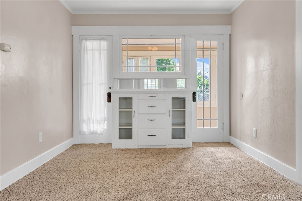 6370 Riverside Avenue