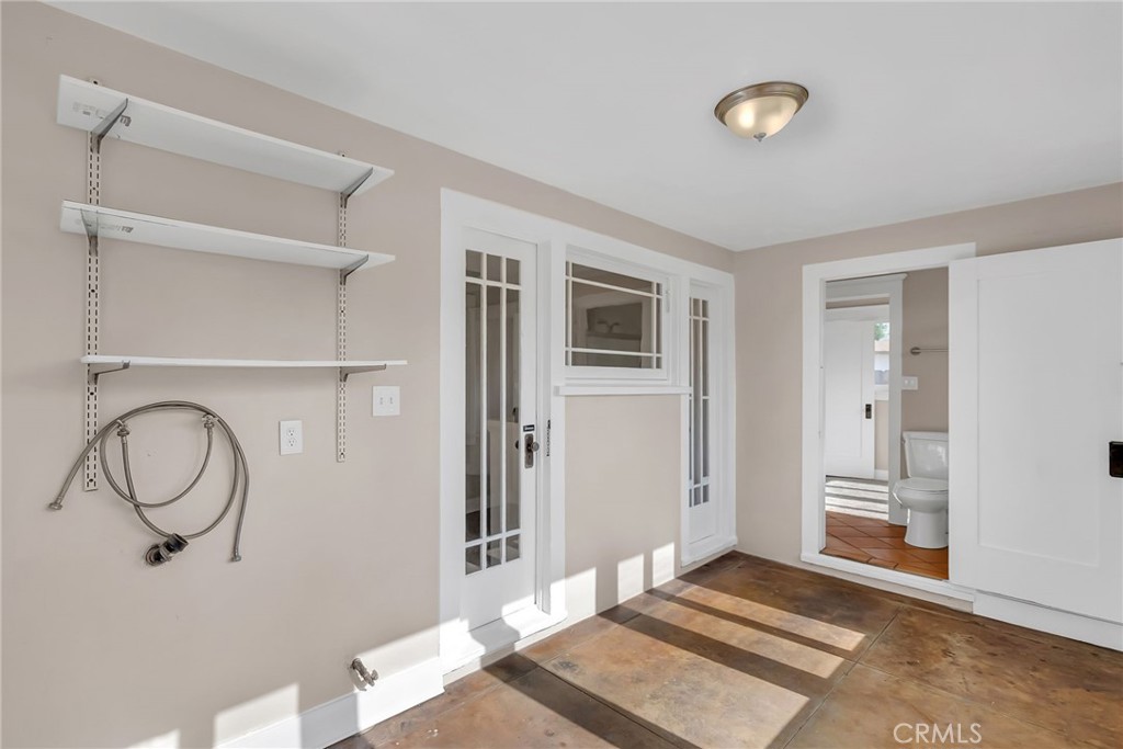 6370 Riverside Avenue