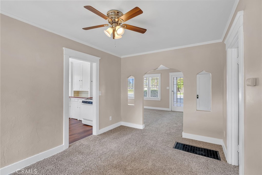 6370 Riverside Avenue