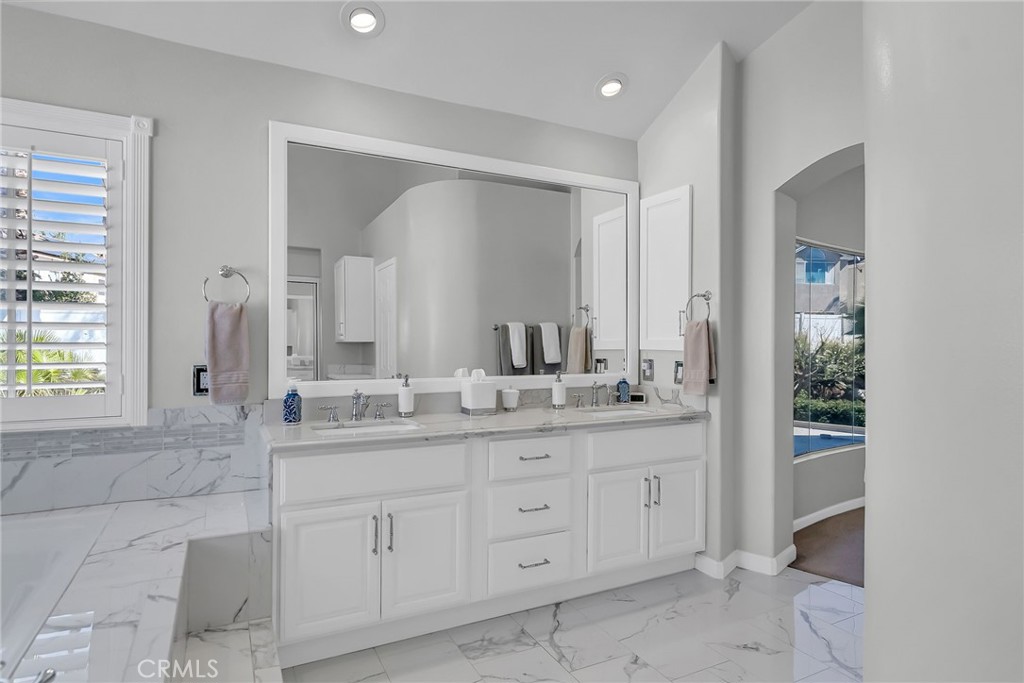 29180 Greenbrier Place