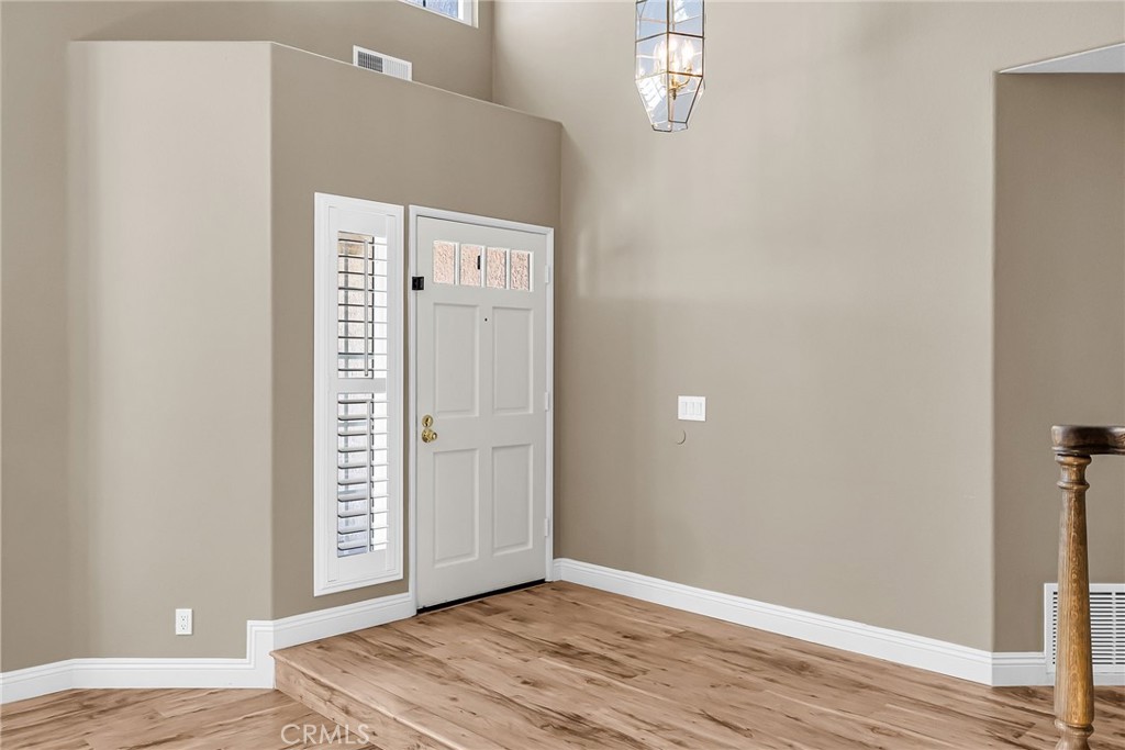 13982 Claremont Lane