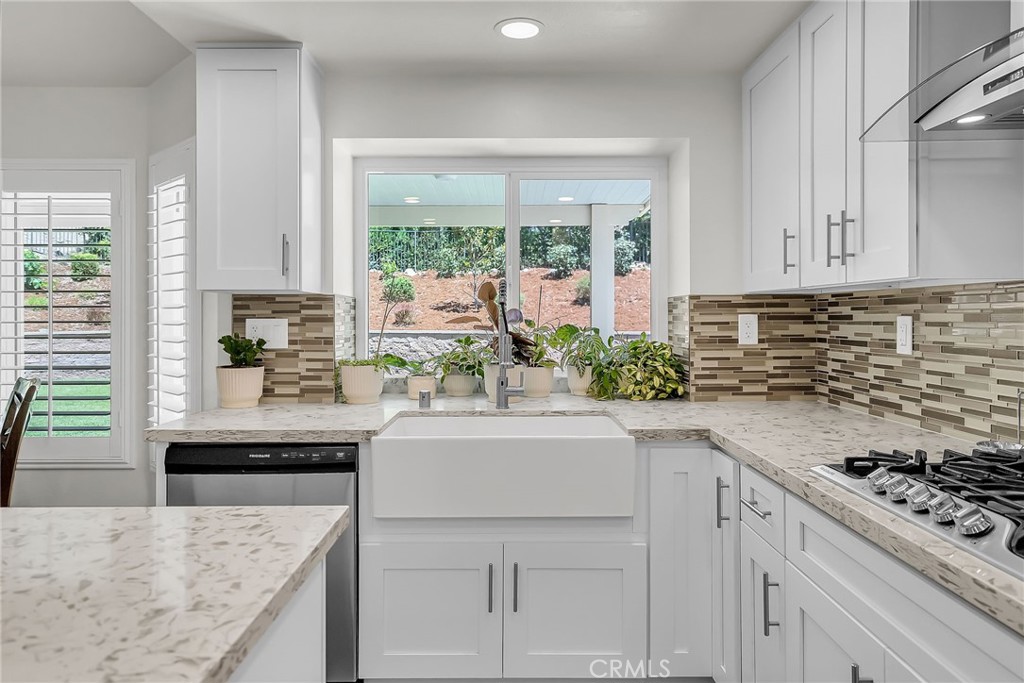 13982 Claremont Lane