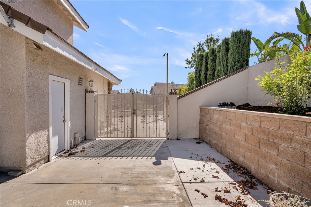 13982 Claremont Lane