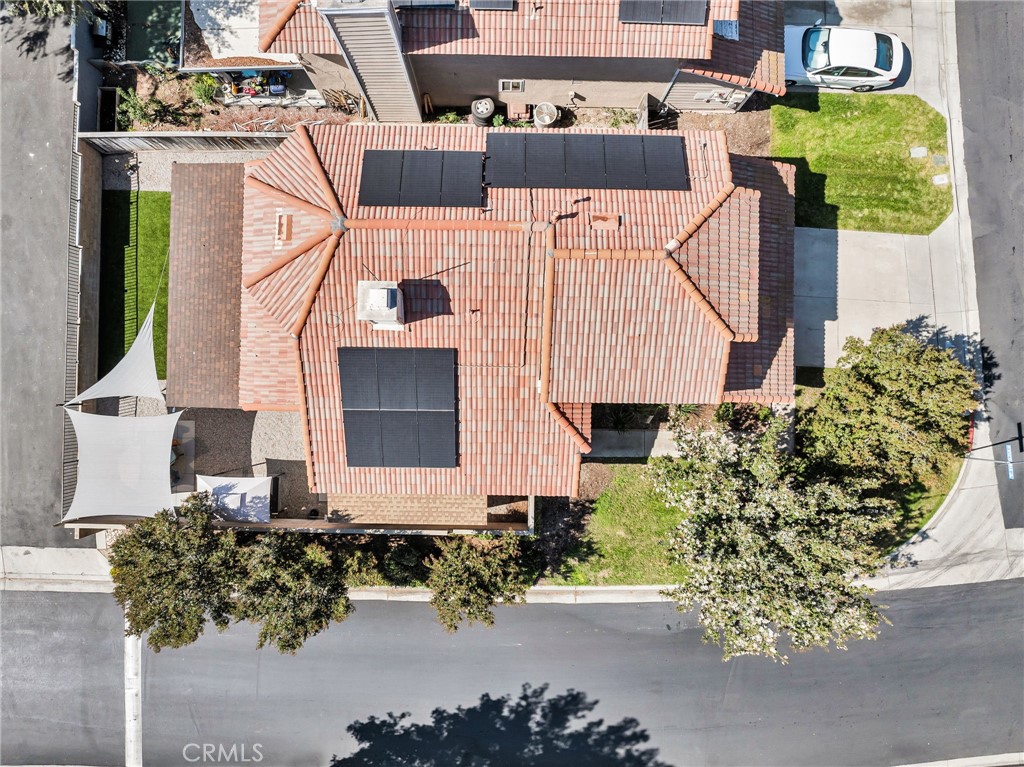 1105 W Victoria Street