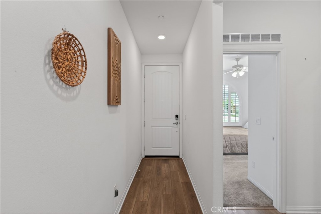 944 Half Moon Avenue