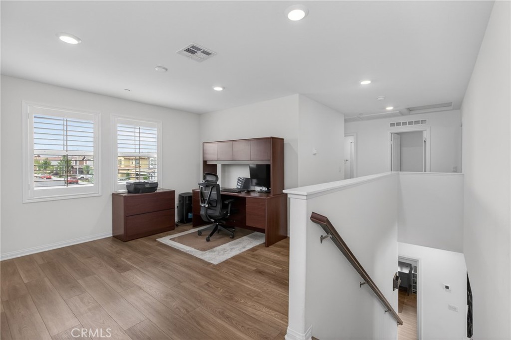 944 Half Moon Avenue