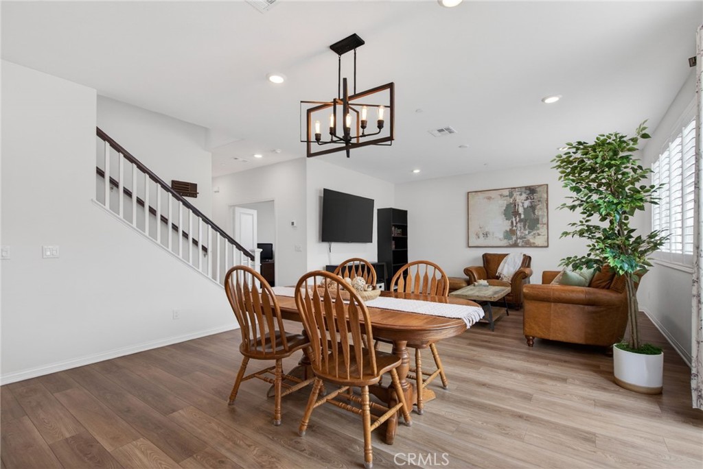 944 Half Moon Avenue