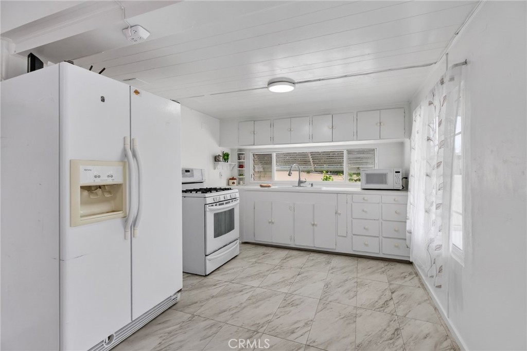 168 Bond Drive