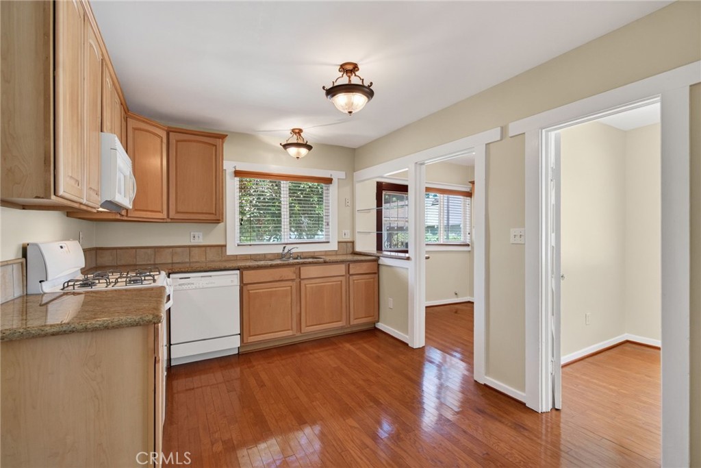 3660 Linwood