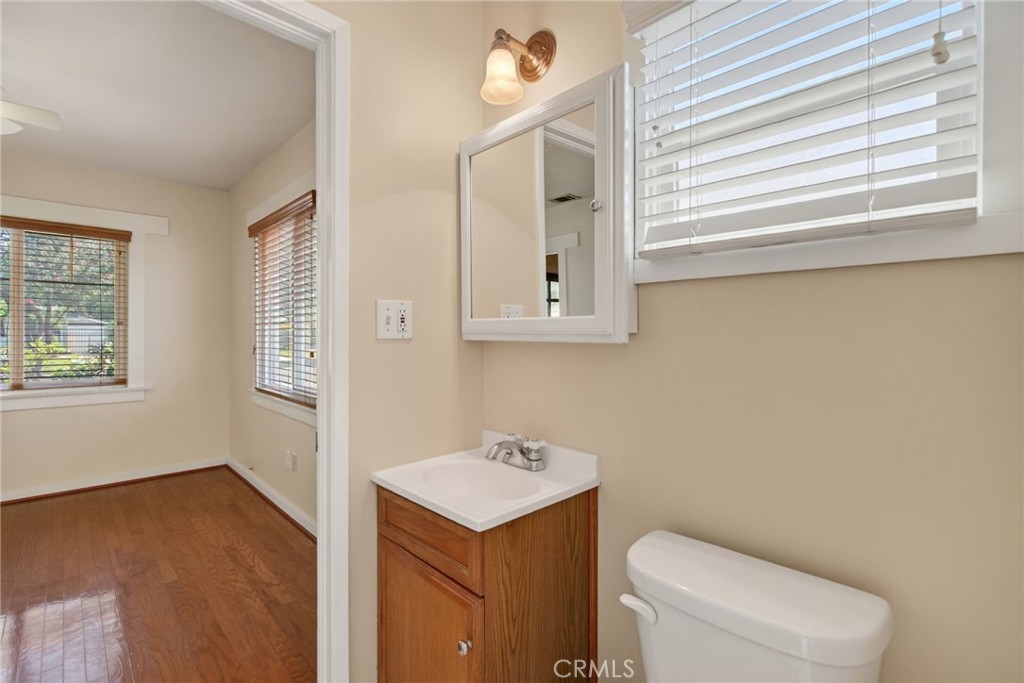 3660 Linwood
