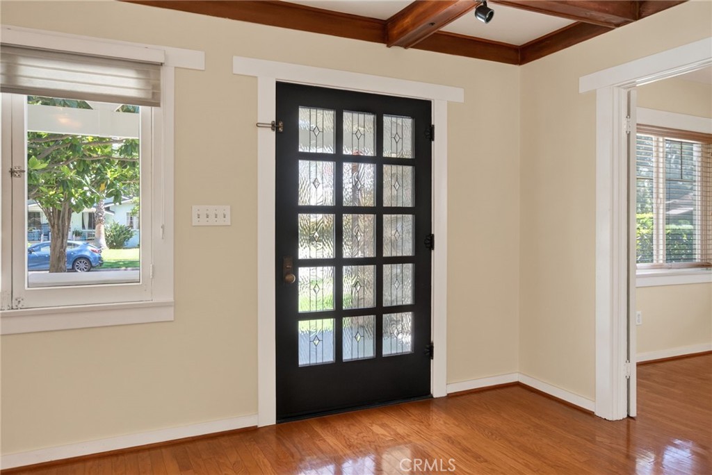 3660 Linwood