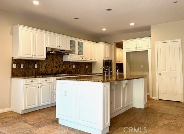 25421 Camellia Street