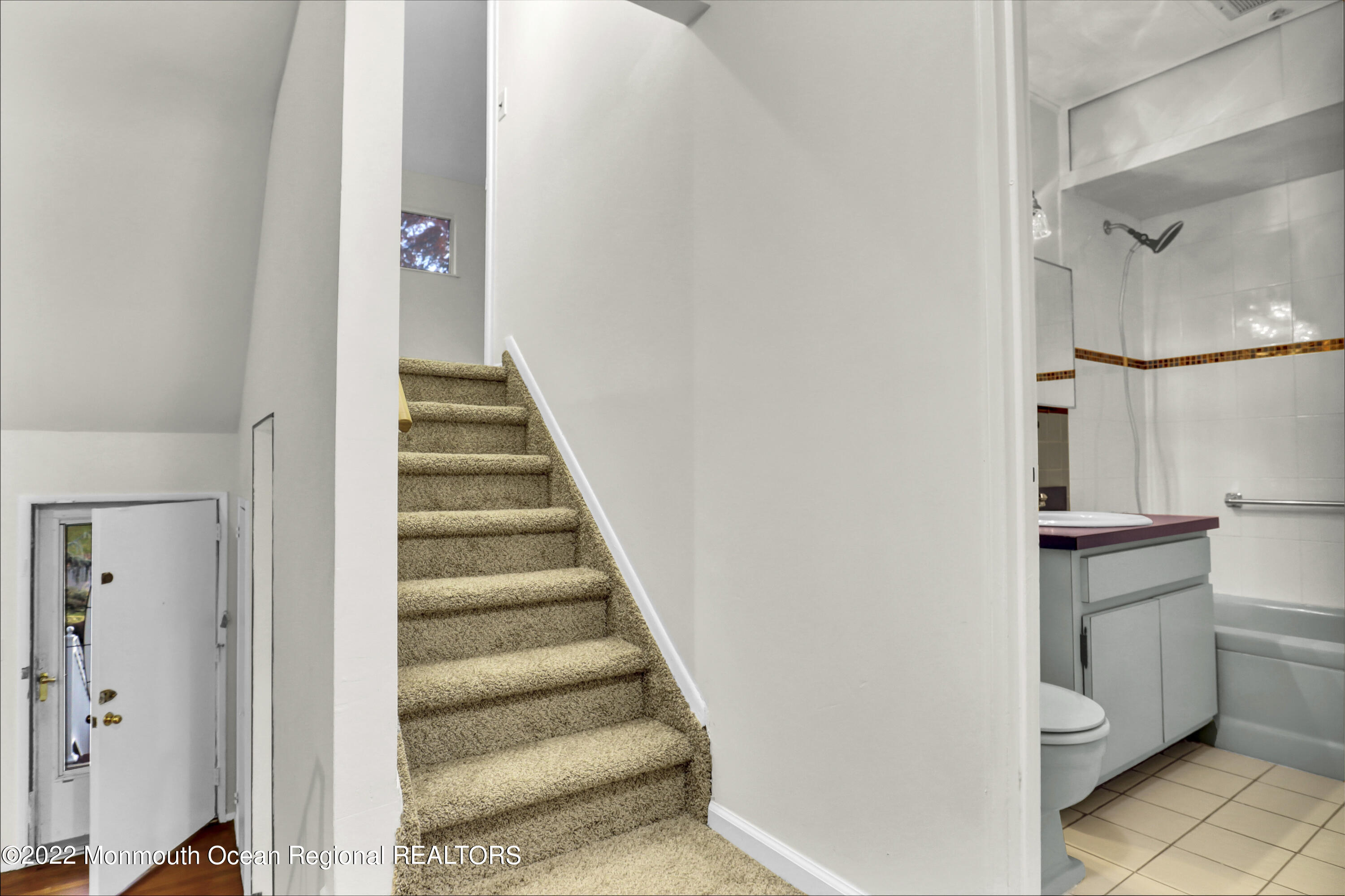 41 Kenneth Terrace W