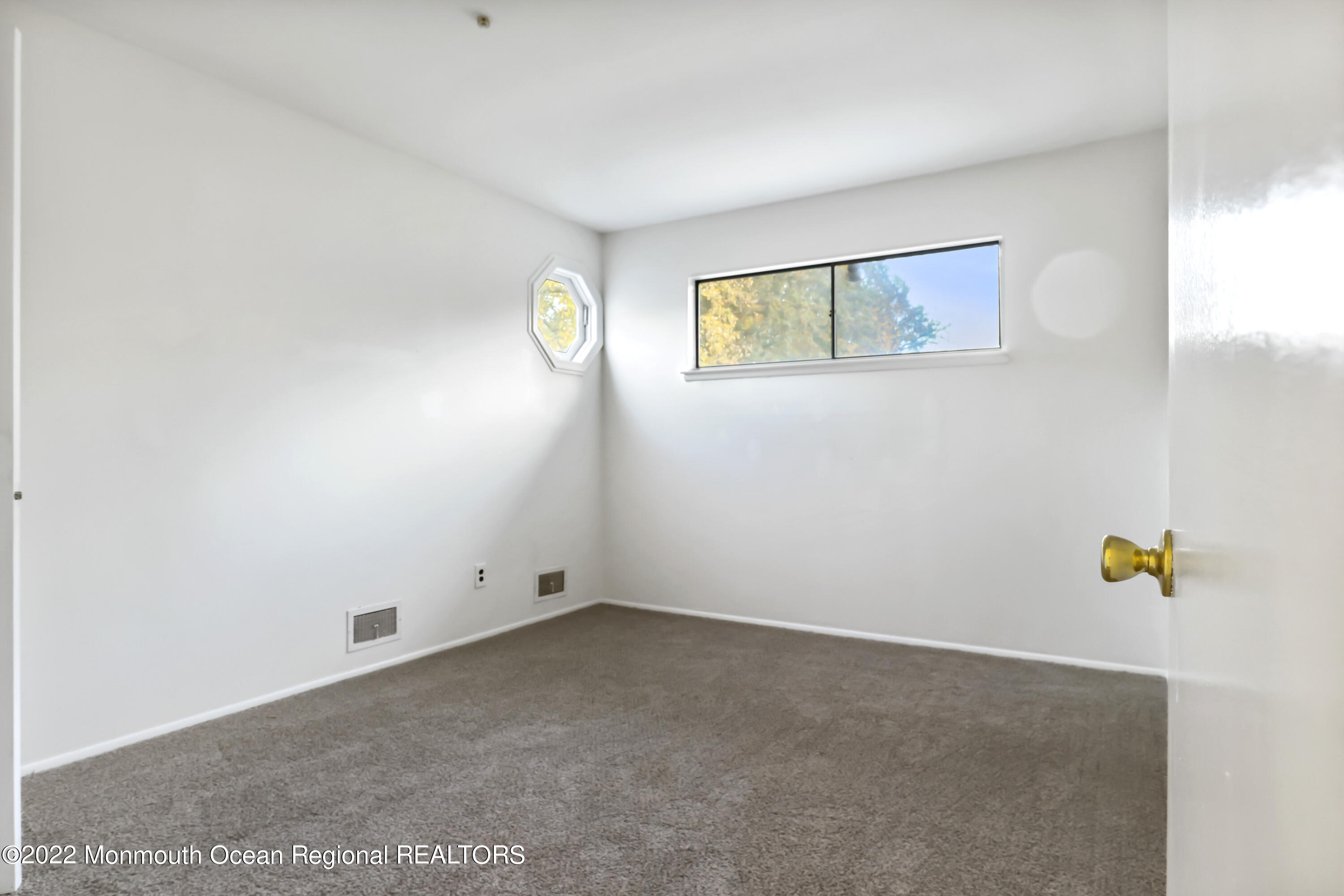 41 Kenneth Terrace W