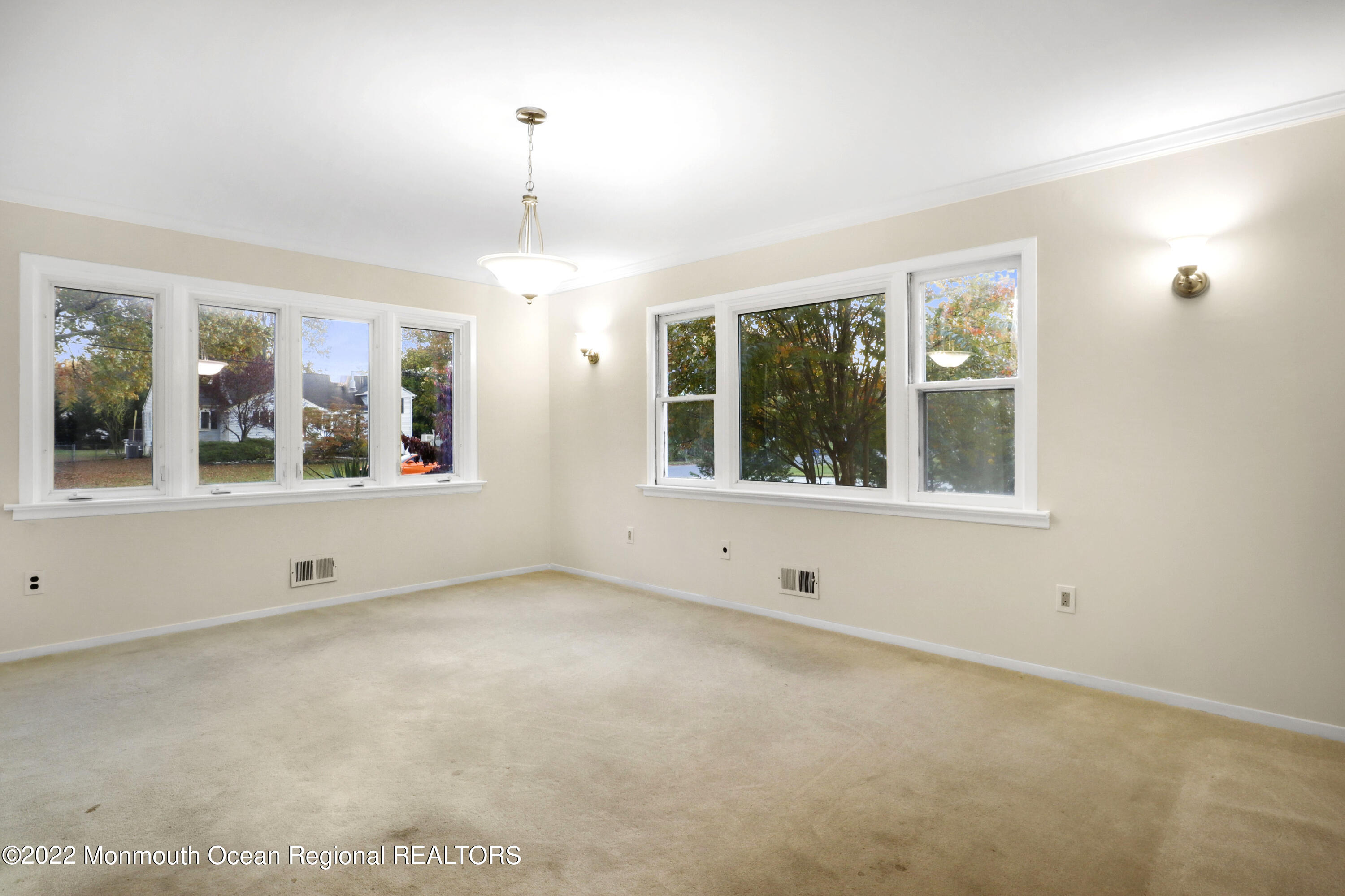 41 Kenneth Terrace W