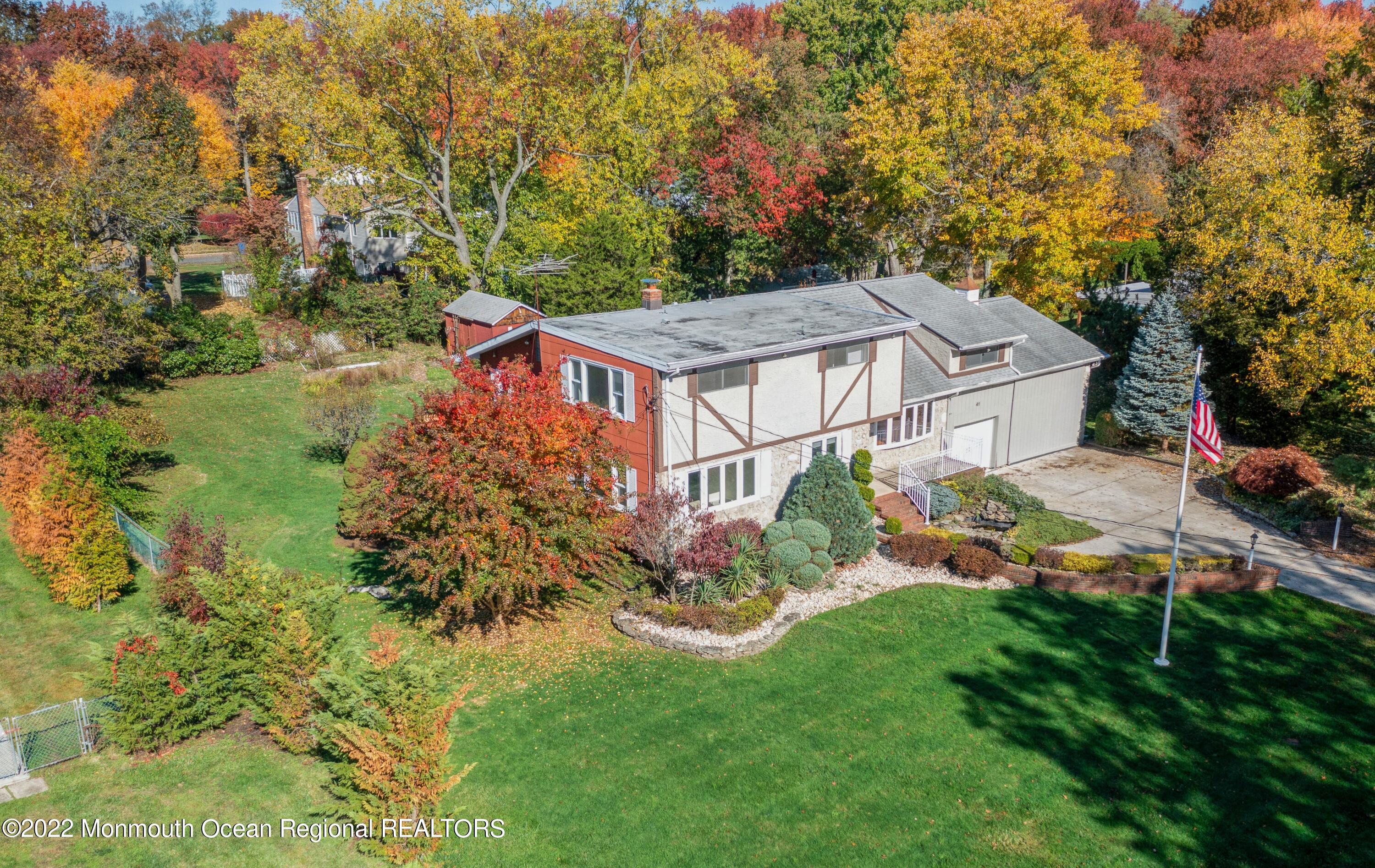 41 Kenneth Terrace W