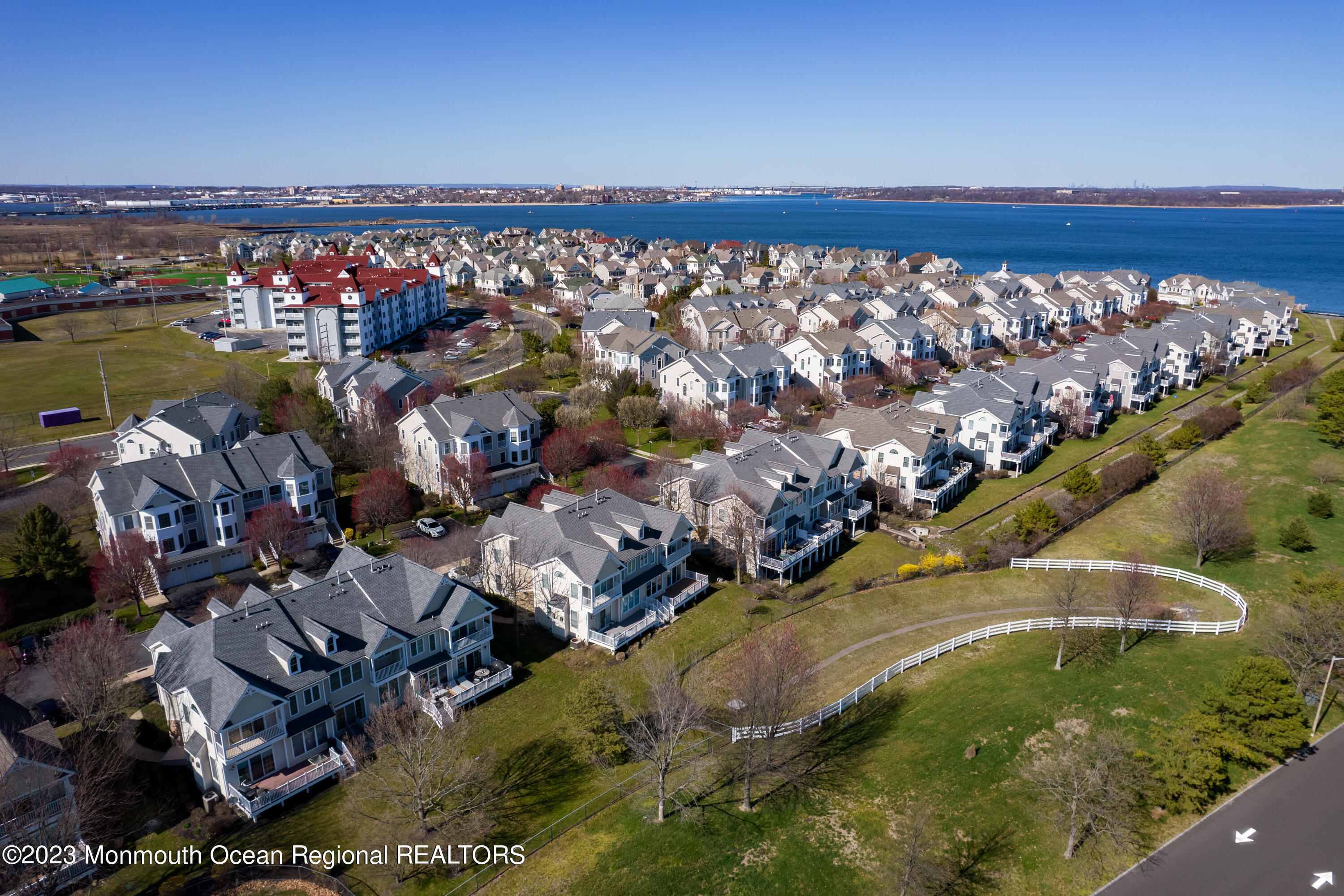 98 Shore Drive S Unit: 36