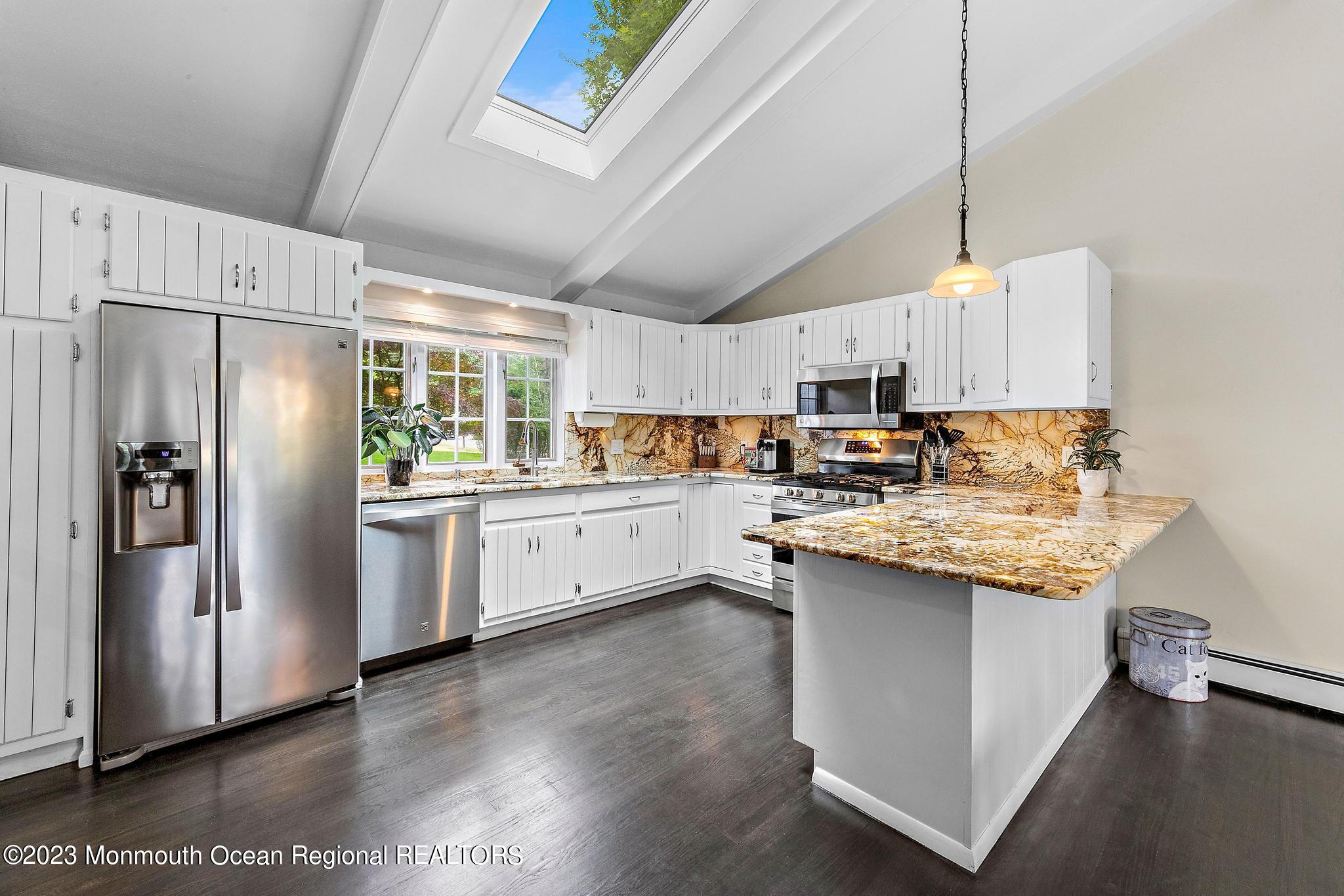 942 Middletown Lincroft Road