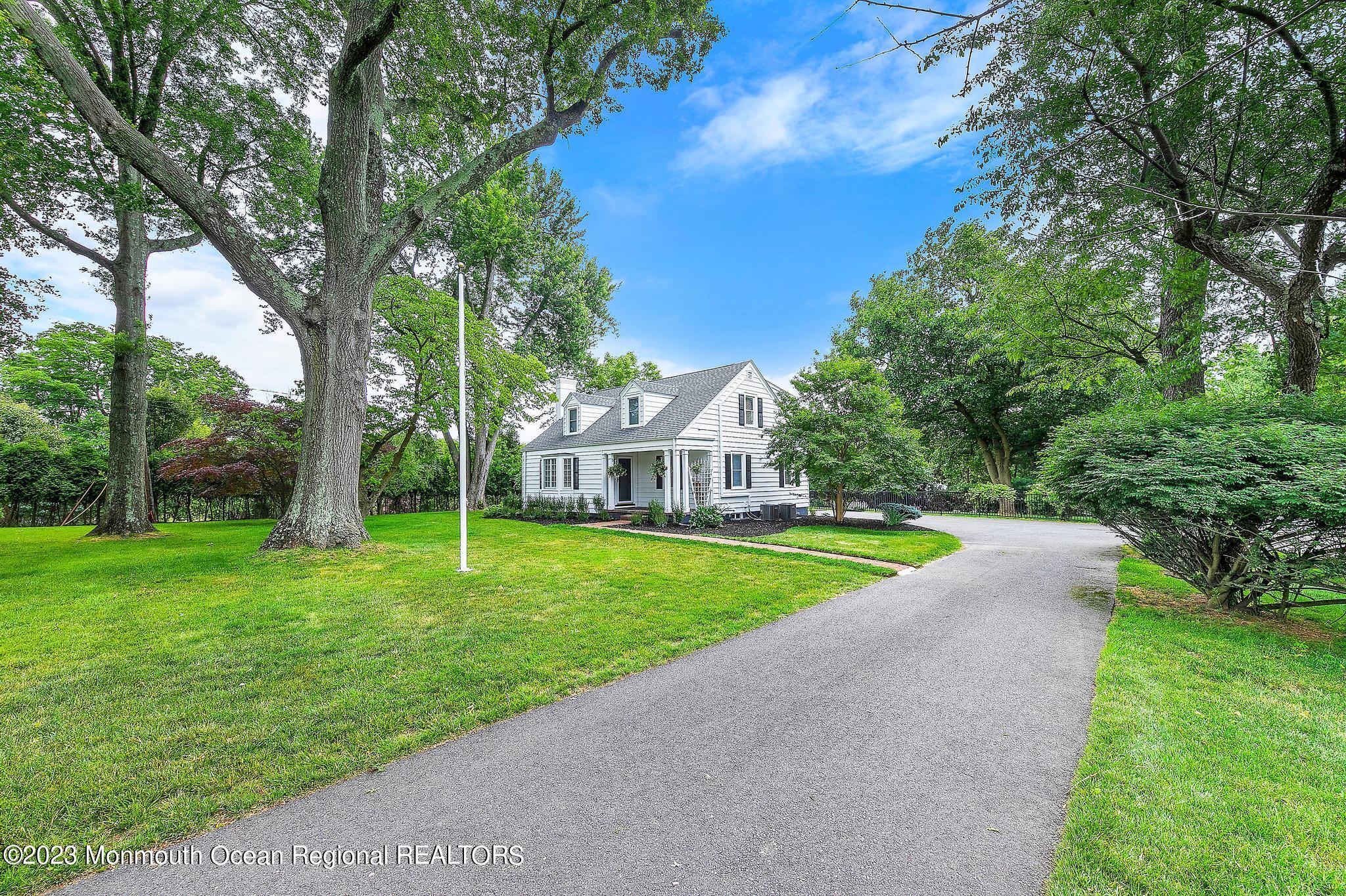 942 Middletown Lincroft Road