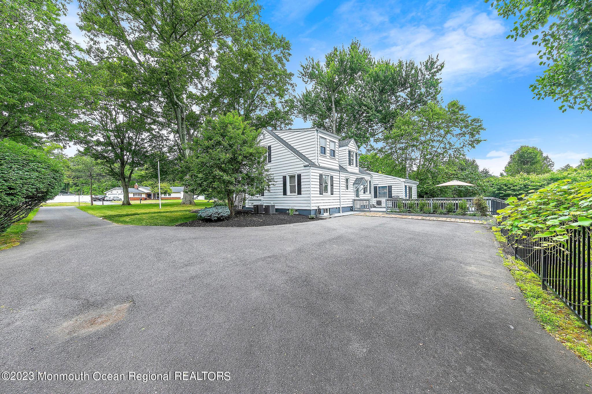 942 Middletown Lincroft Road