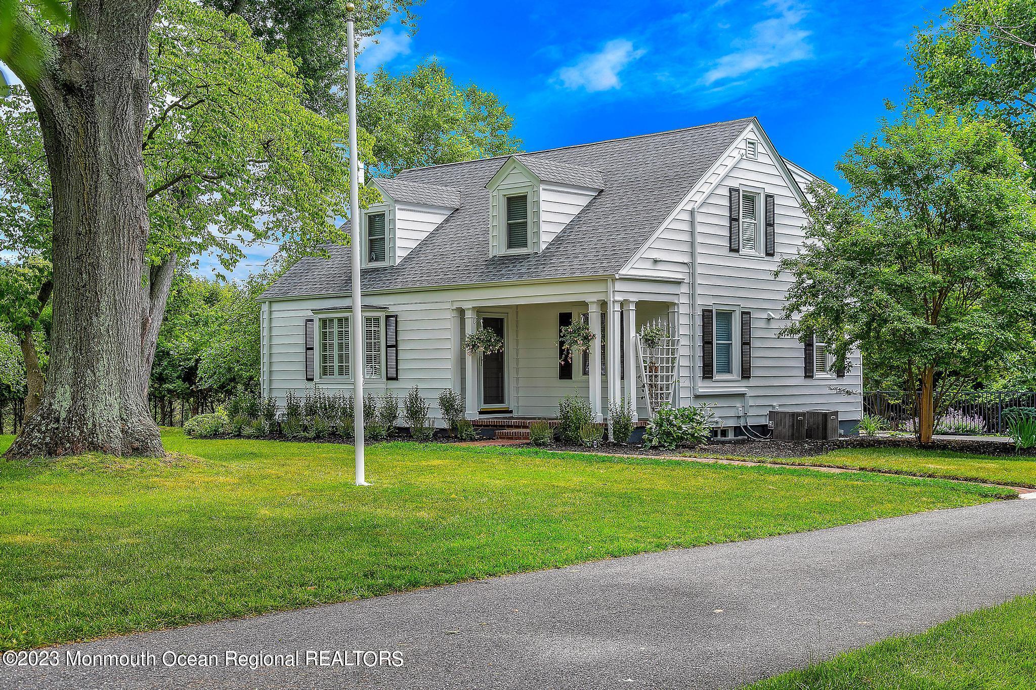 942 Middletown Lincroft Road