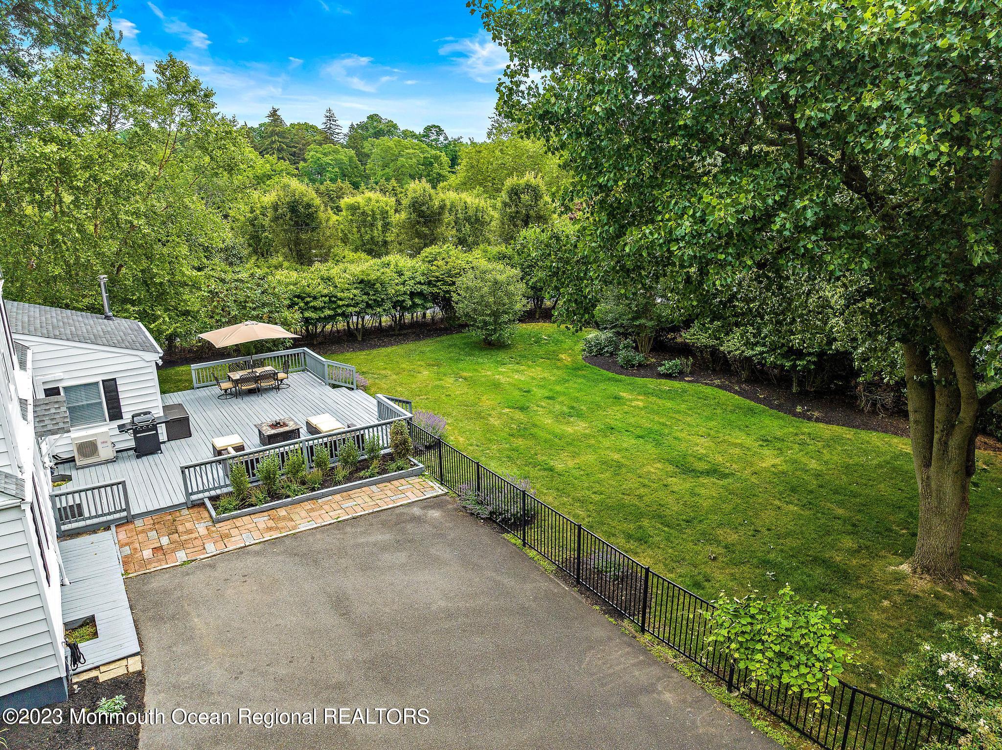 942 Middletown Lincroft Road