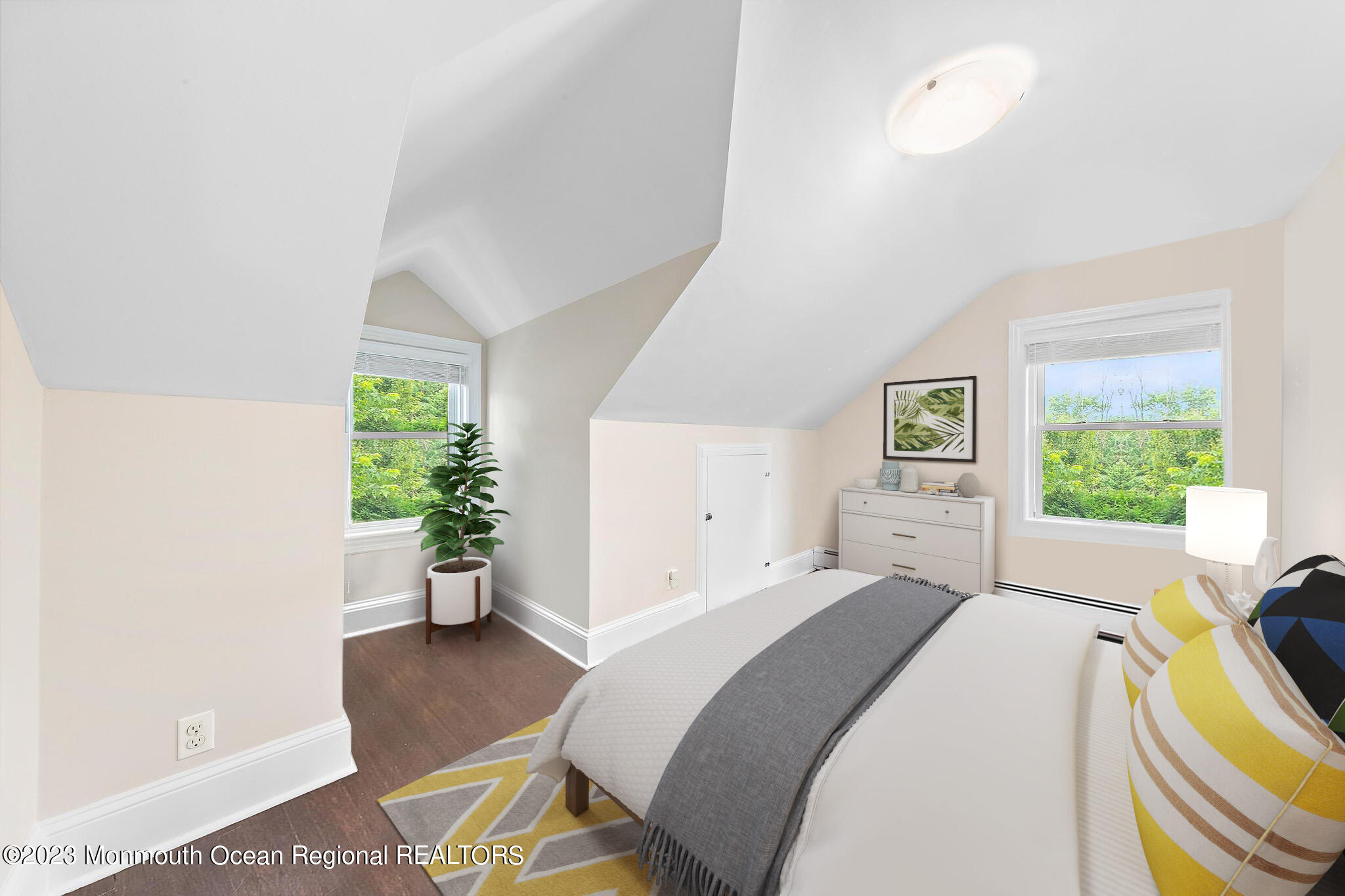 942 Middletown Lincroft Road