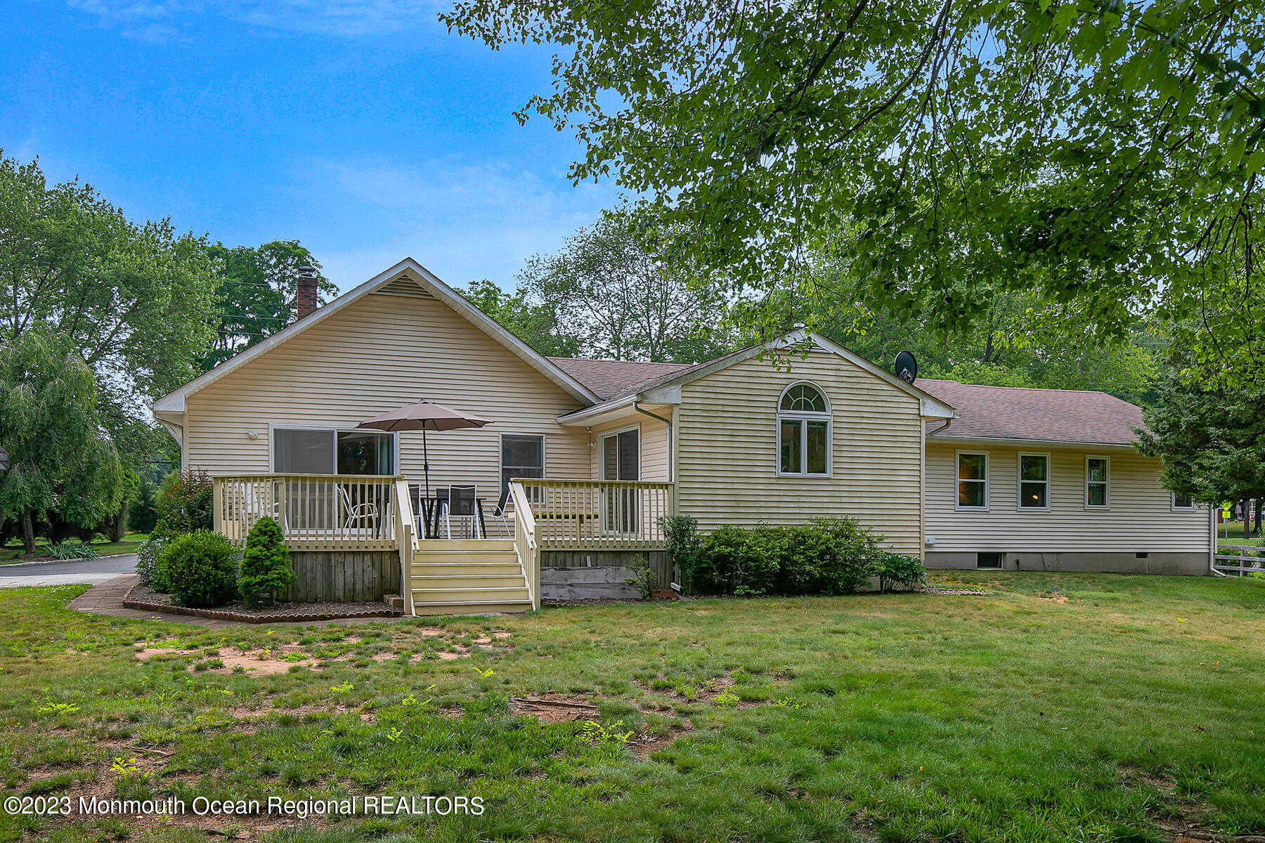 112 Middletown Lincroft Road