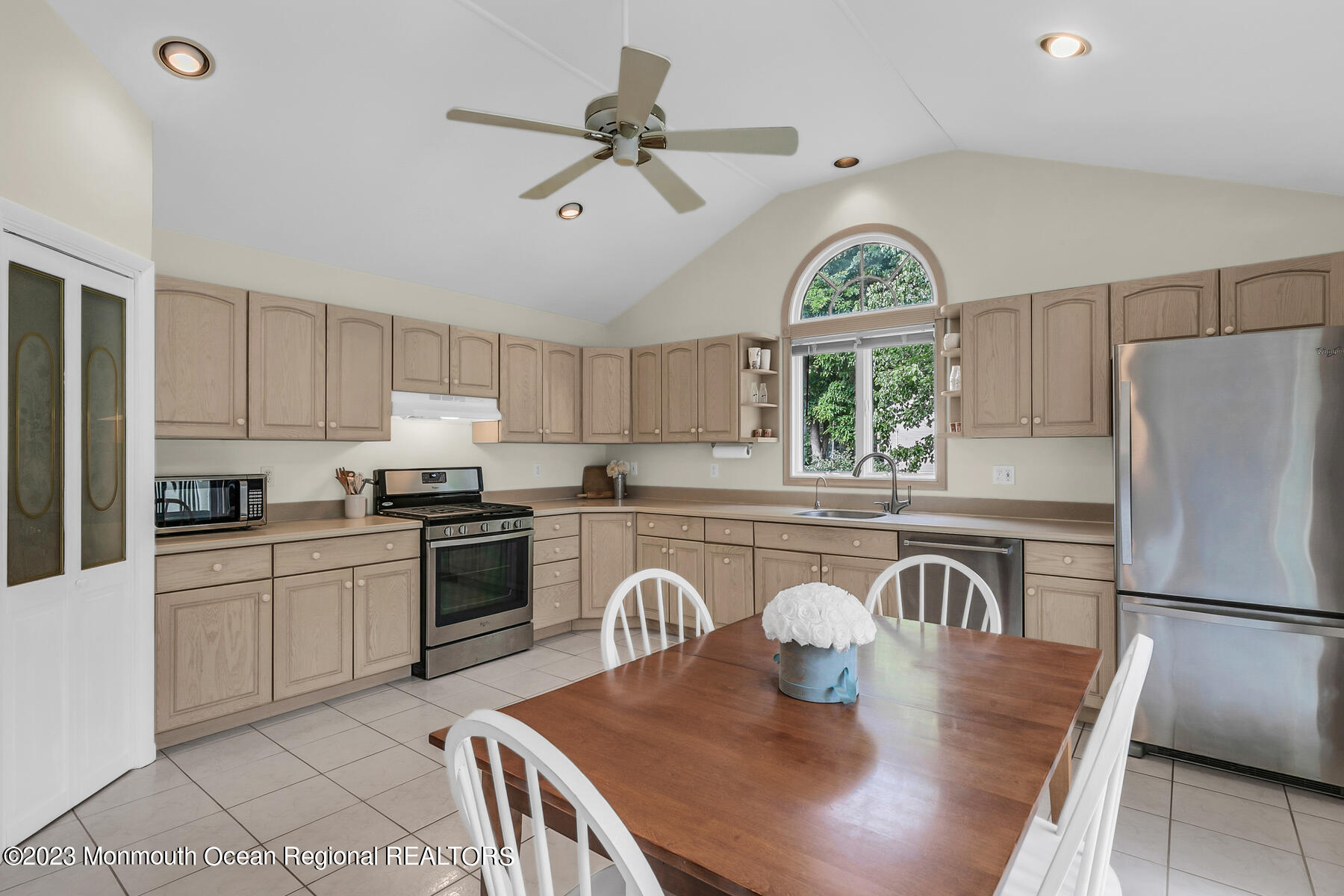 112 Middletown Lincroft Road