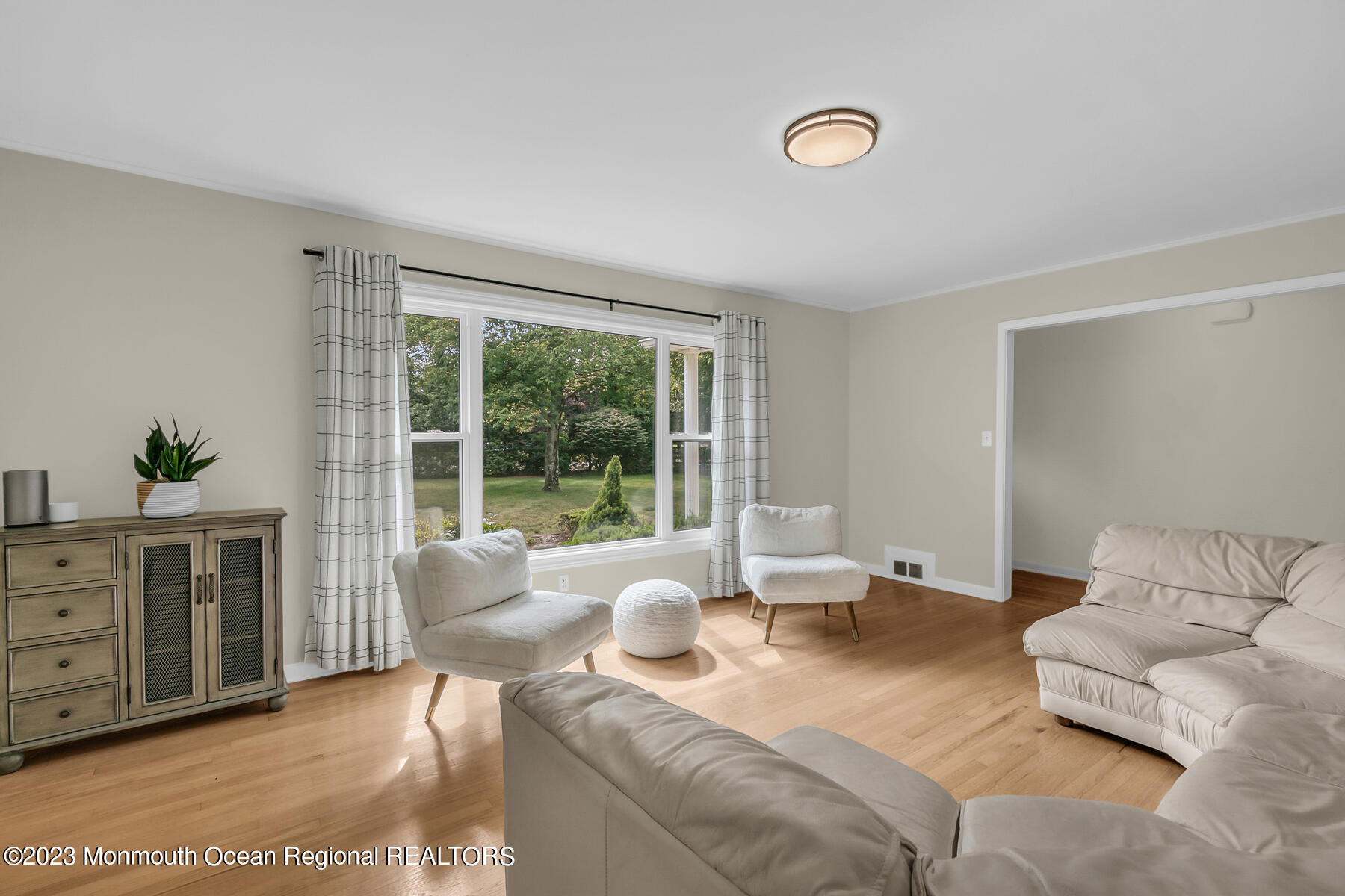 112 Middletown Lincroft Road