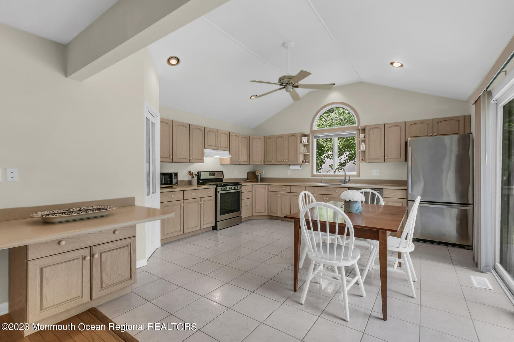 112 Middletown Lincroft Road