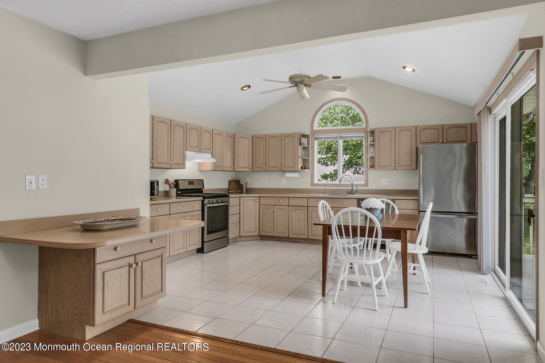 112 Middletown Lincroft Road