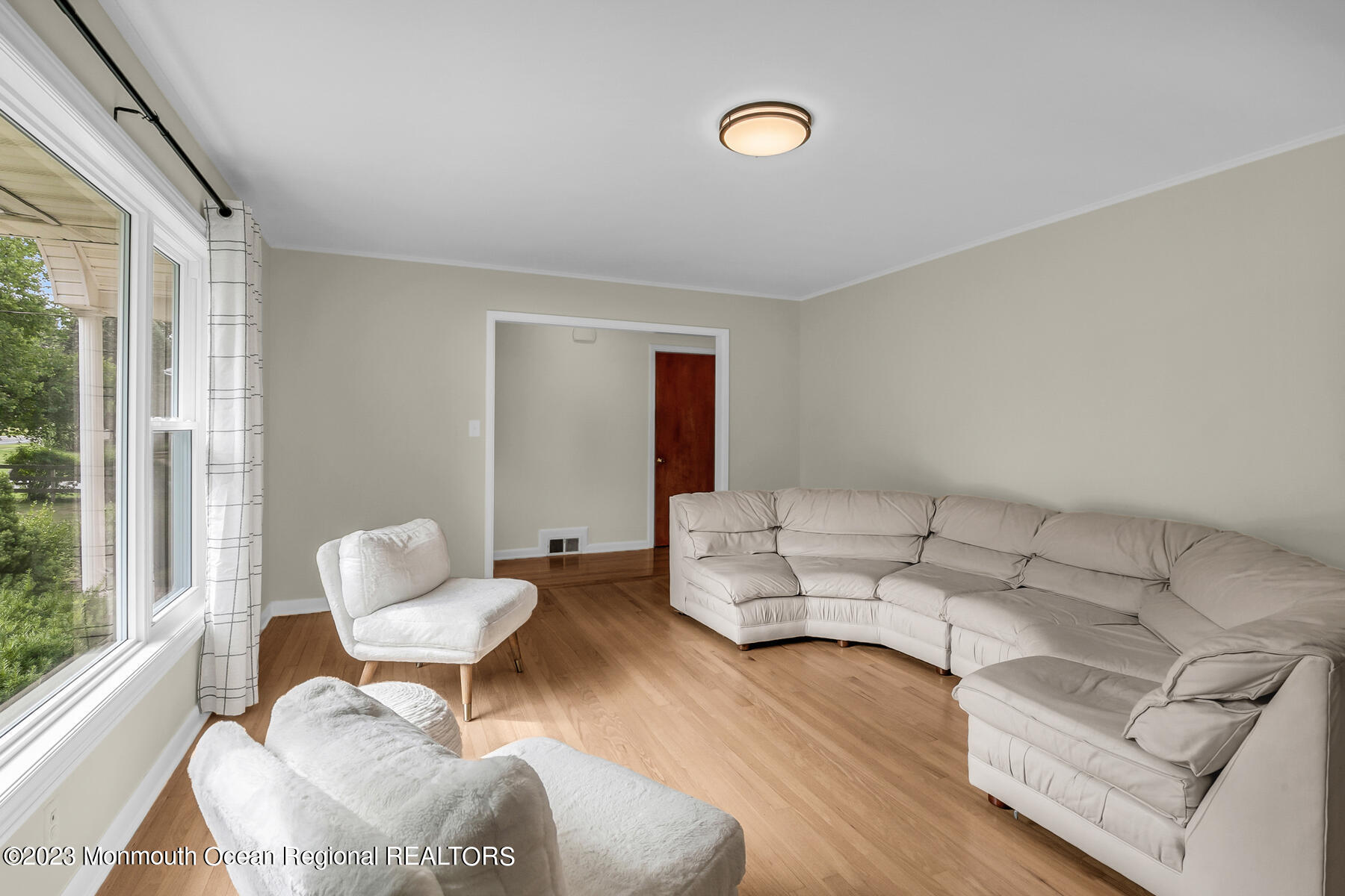 112 Middletown Lincroft Road