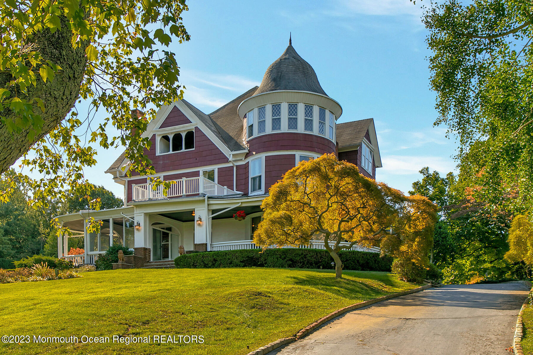 1 Serpentine Drive