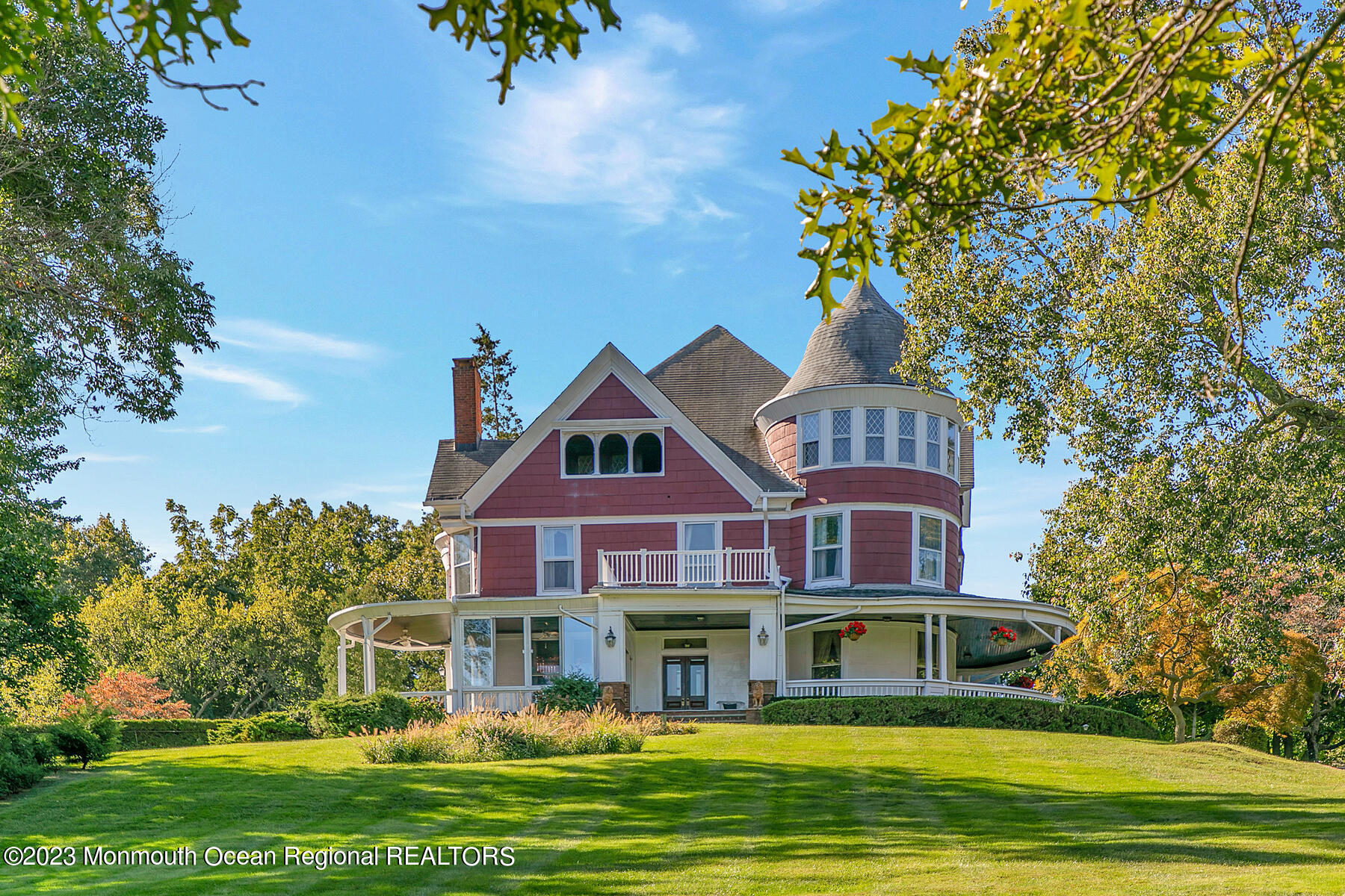 1 Serpentine Drive