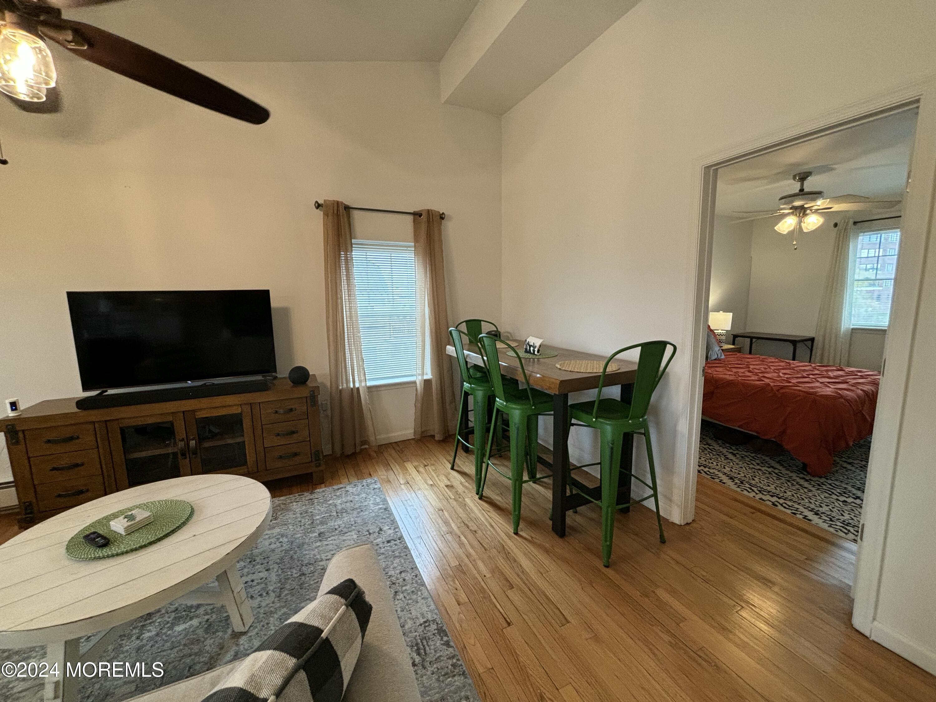 1203 Bergh Street, 302