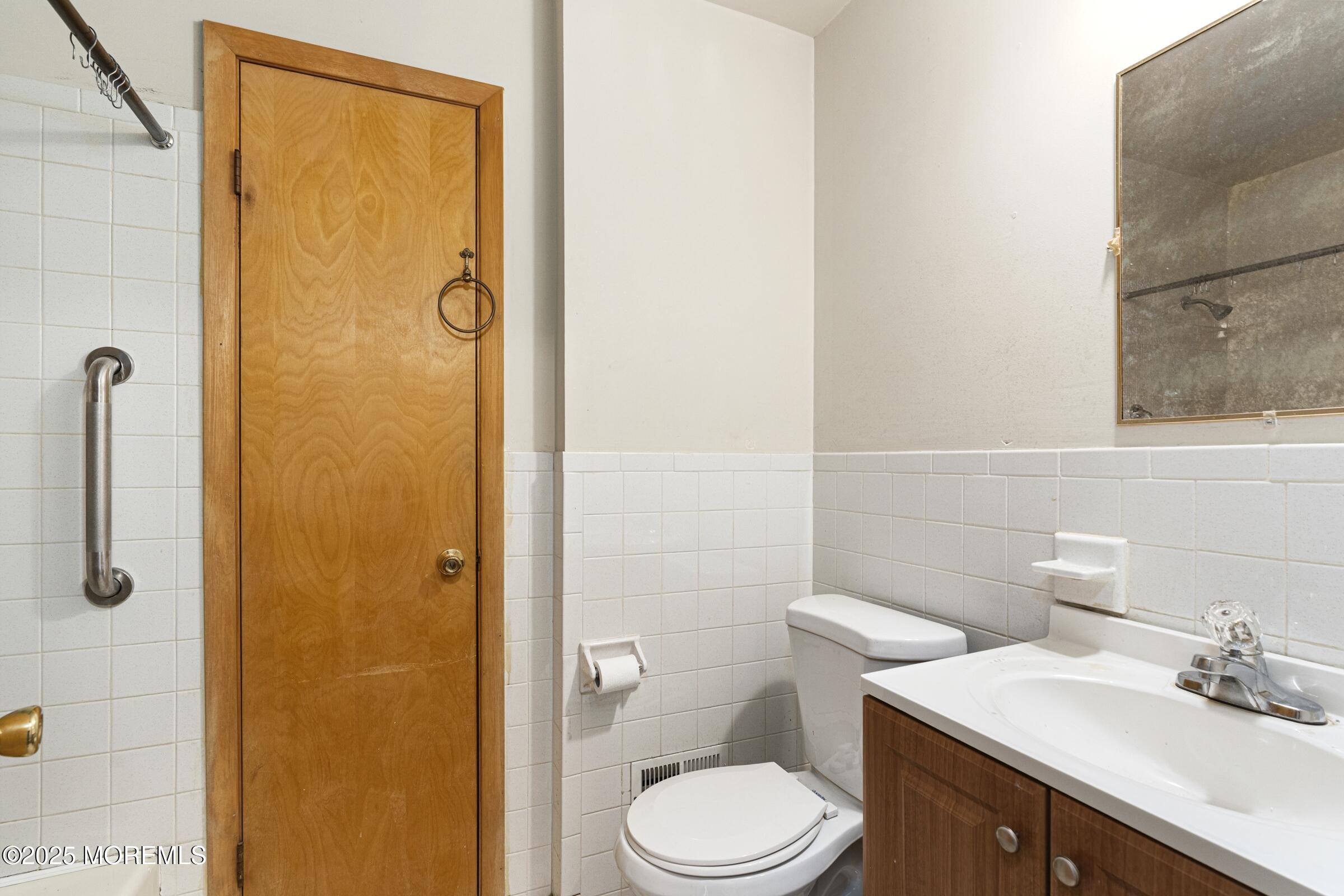 22 Shrewsbury Avenue