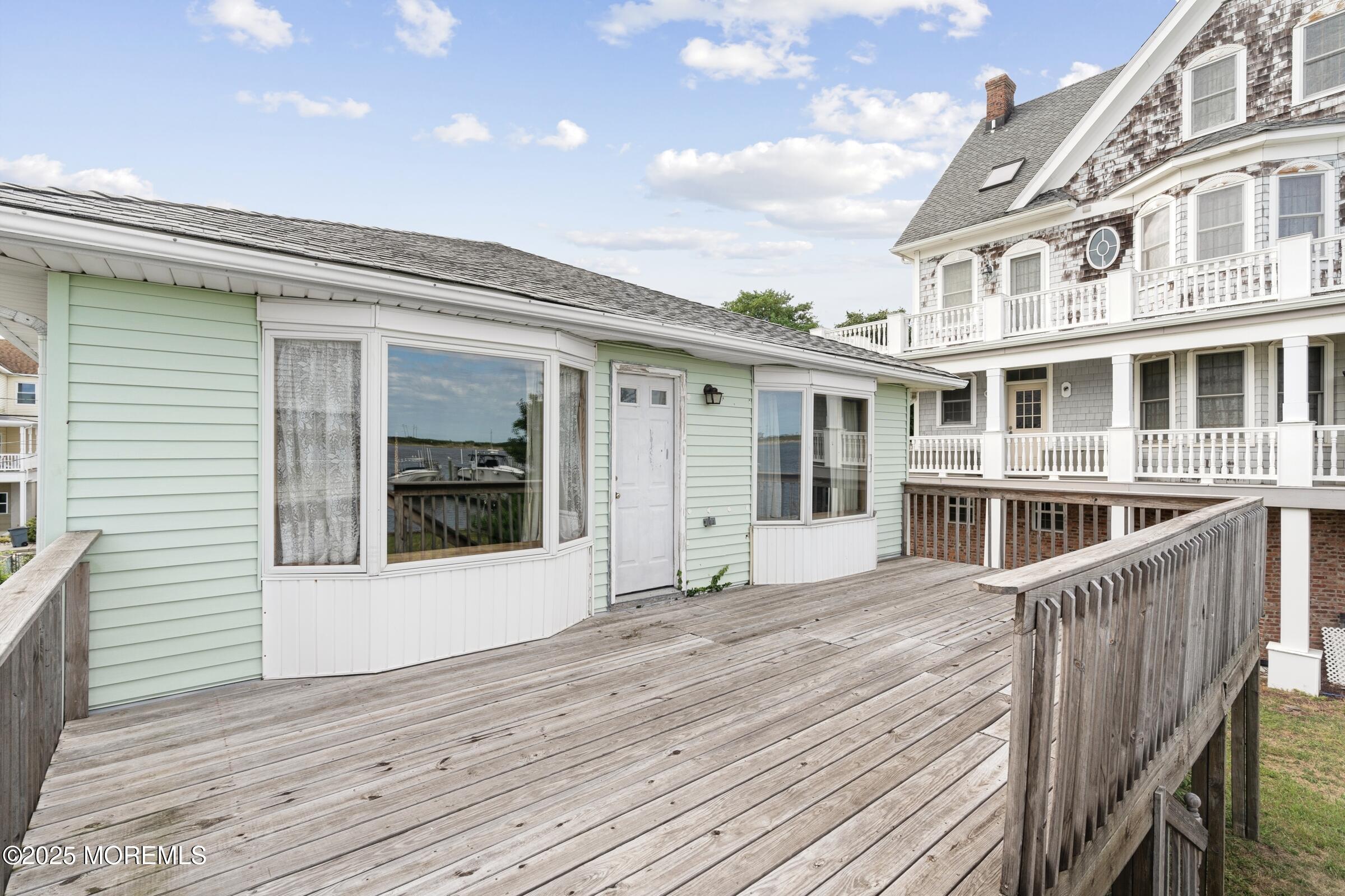 22 Shrewsbury Avenue