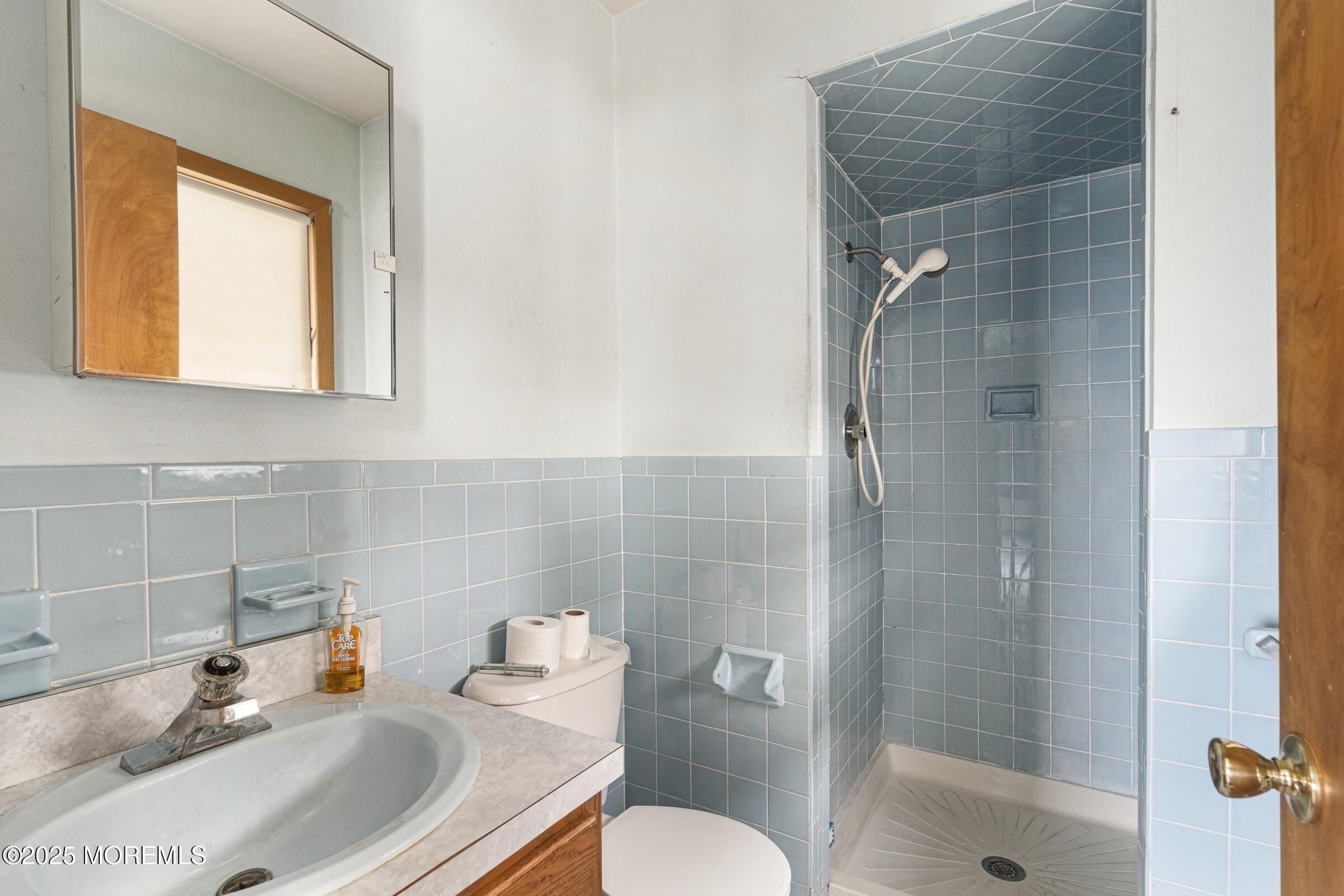 22 Shrewsbury Avenue