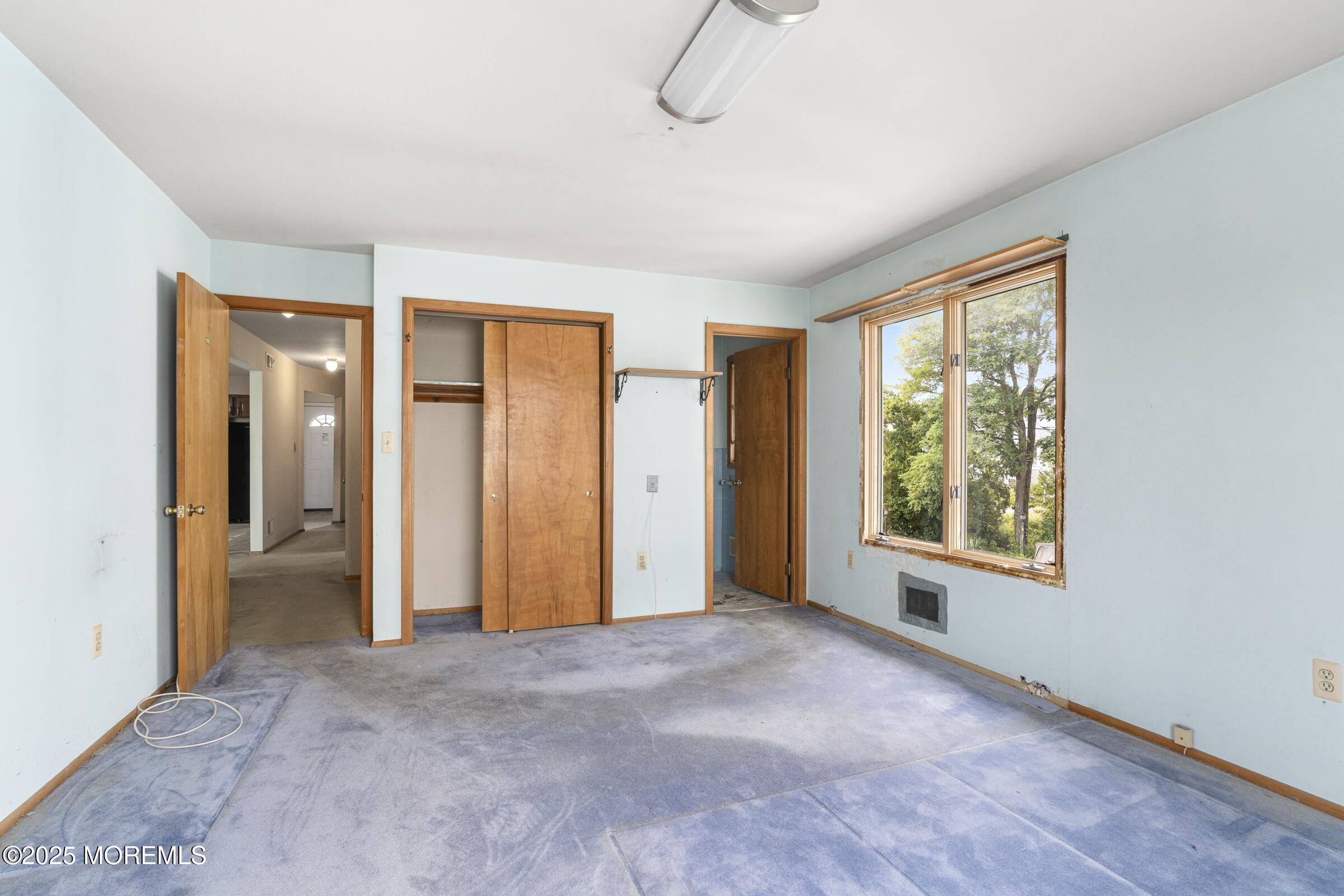 22 Shrewsbury Avenue