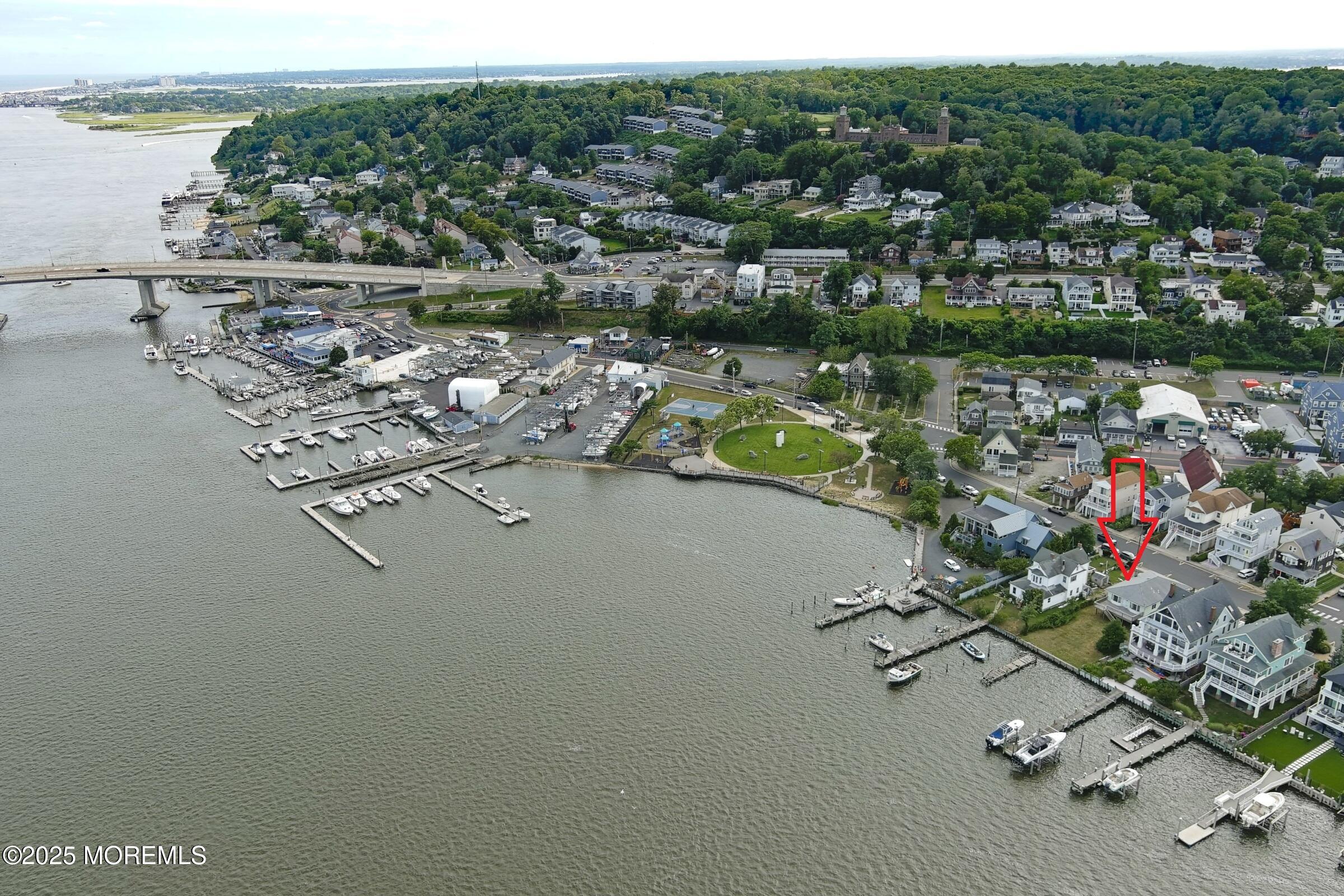 22 Shrewsbury Avenue