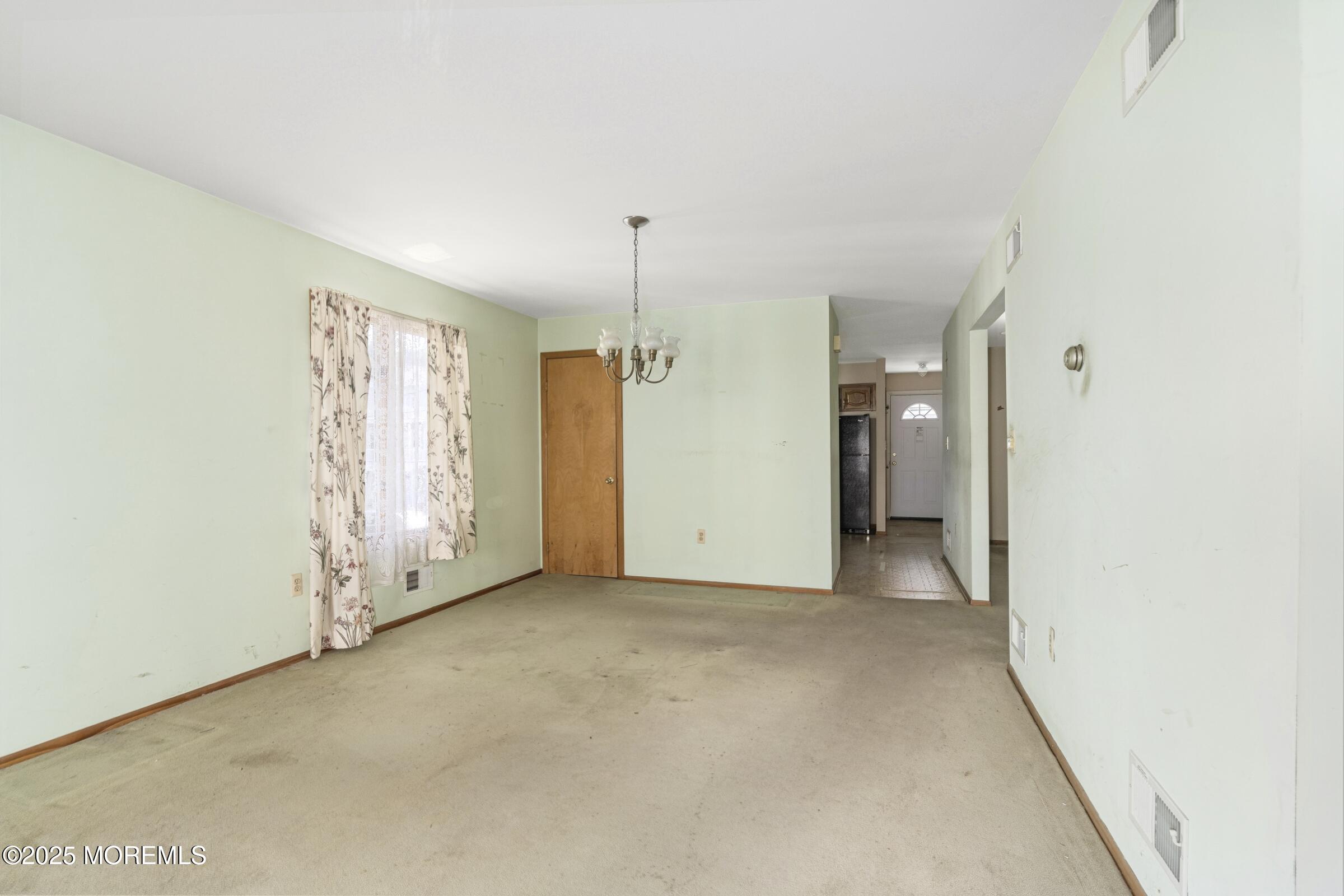 22 Shrewsbury Avenue