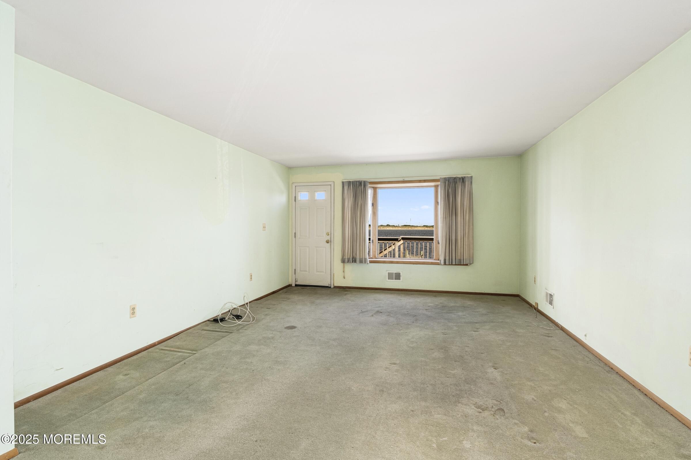 22 Shrewsbury Avenue