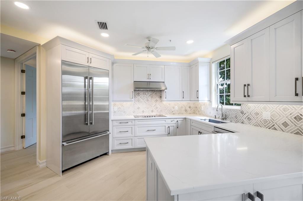 217 Colonade CIR