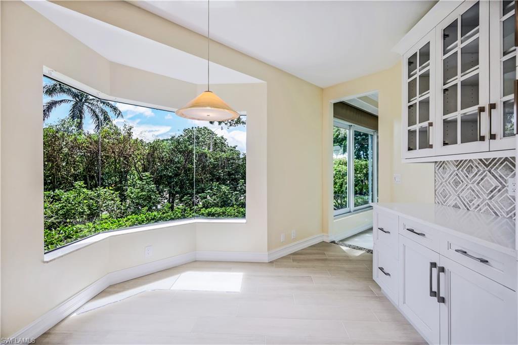 217 Colonade CIR